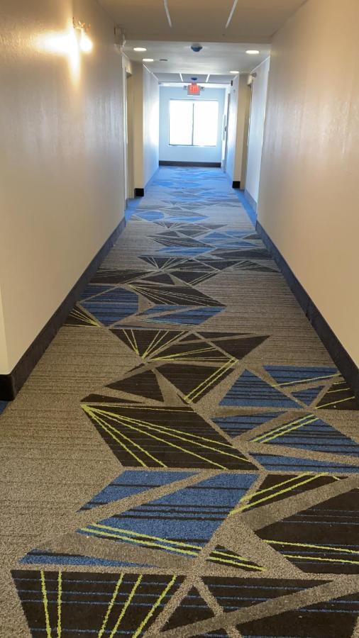 Holiday Inn Express Hotel & Suites Weston By Ihg Eksteriør billede